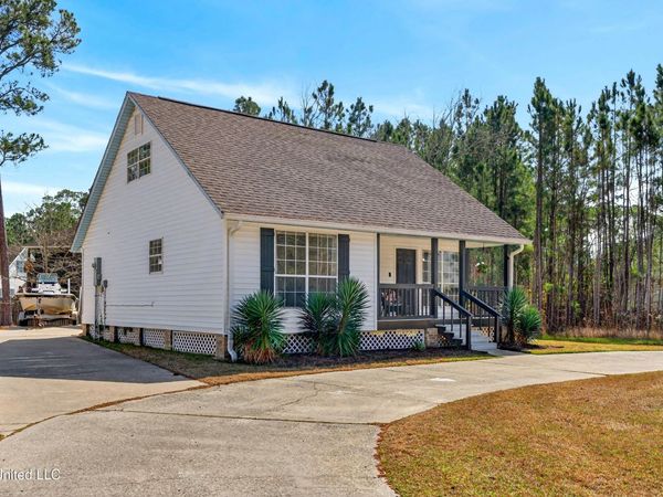 496 Royal Oak Boulevard, Pass Christian, MS 39571