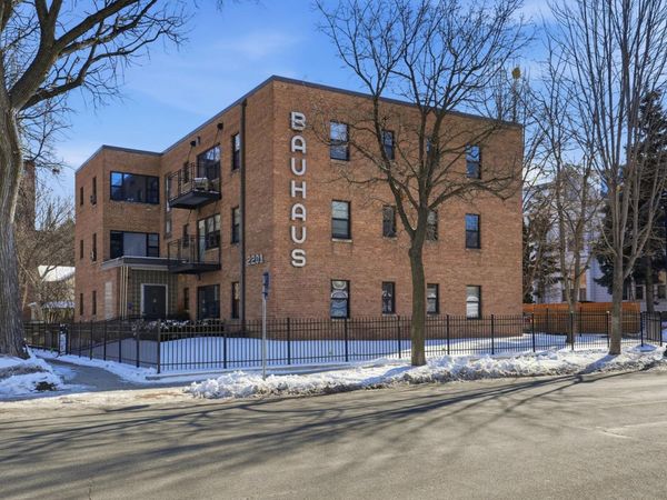 2201 3rd Avenue S, Unit 105, Minneapolis, MN 55404