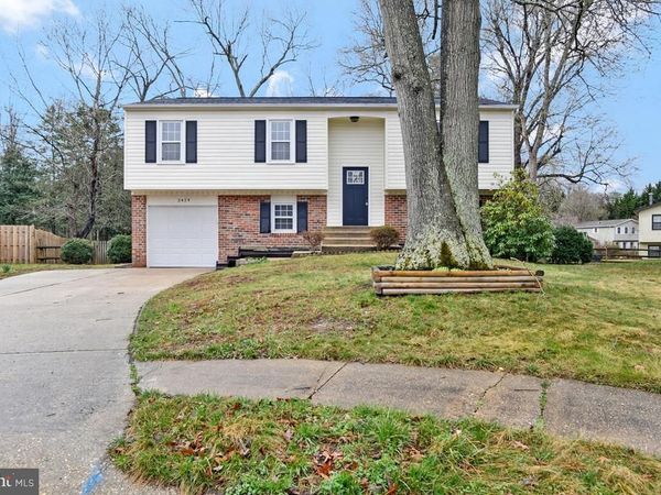 2424 PEAR TREE COURT, WALDORF, MD 20602