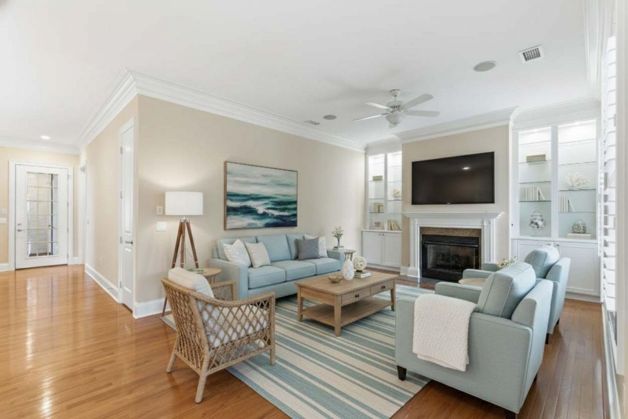 205 Delahow Street Photo 10