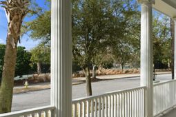 205 Delahow Street photo 4