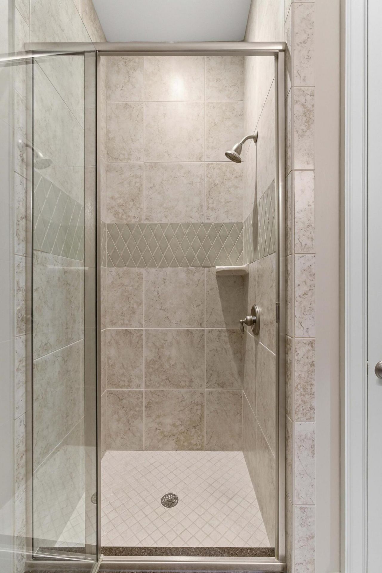 205 Delahow Street Photo 32