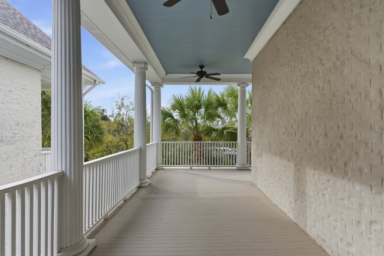 205 Delahow Street Photo 43