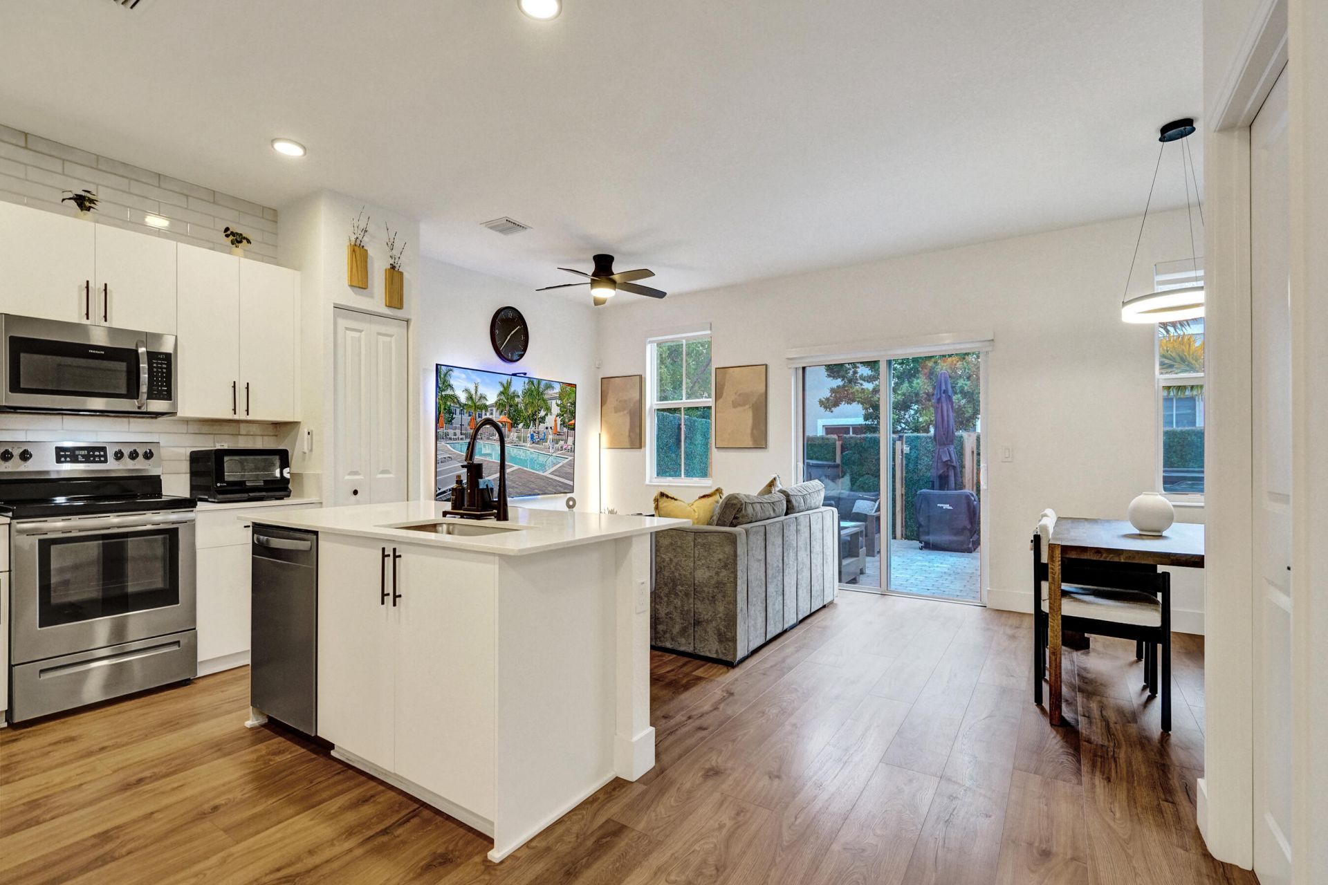 11966 NW 47th Manor, Coral Springs, FL 33076 Photo