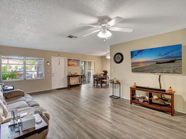 6118 La Palma Lane, Delray Beach, FL 33484