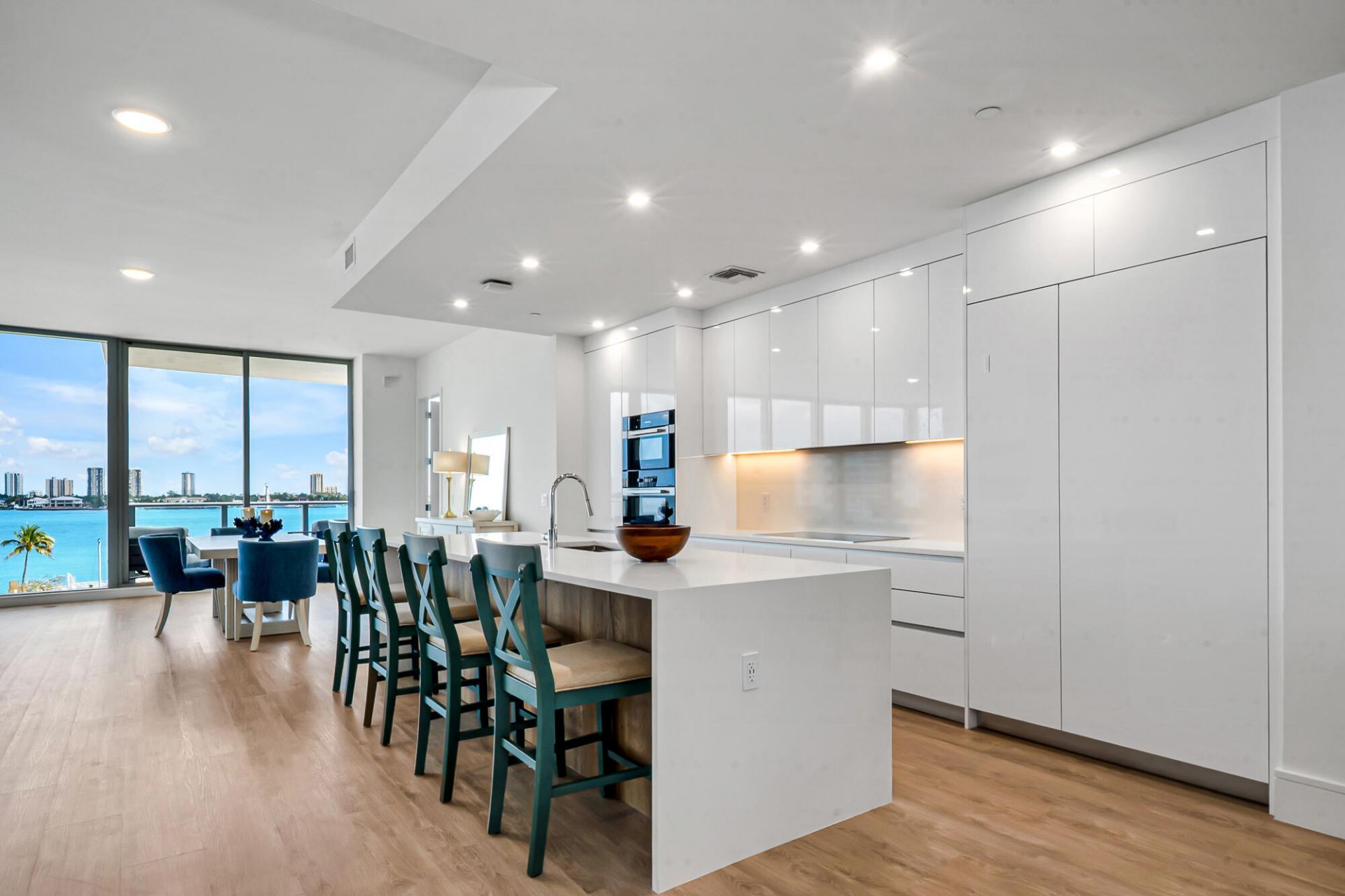 220 Lake Shore Drive, Unit 502, Lake Park, FL 33403 Photo