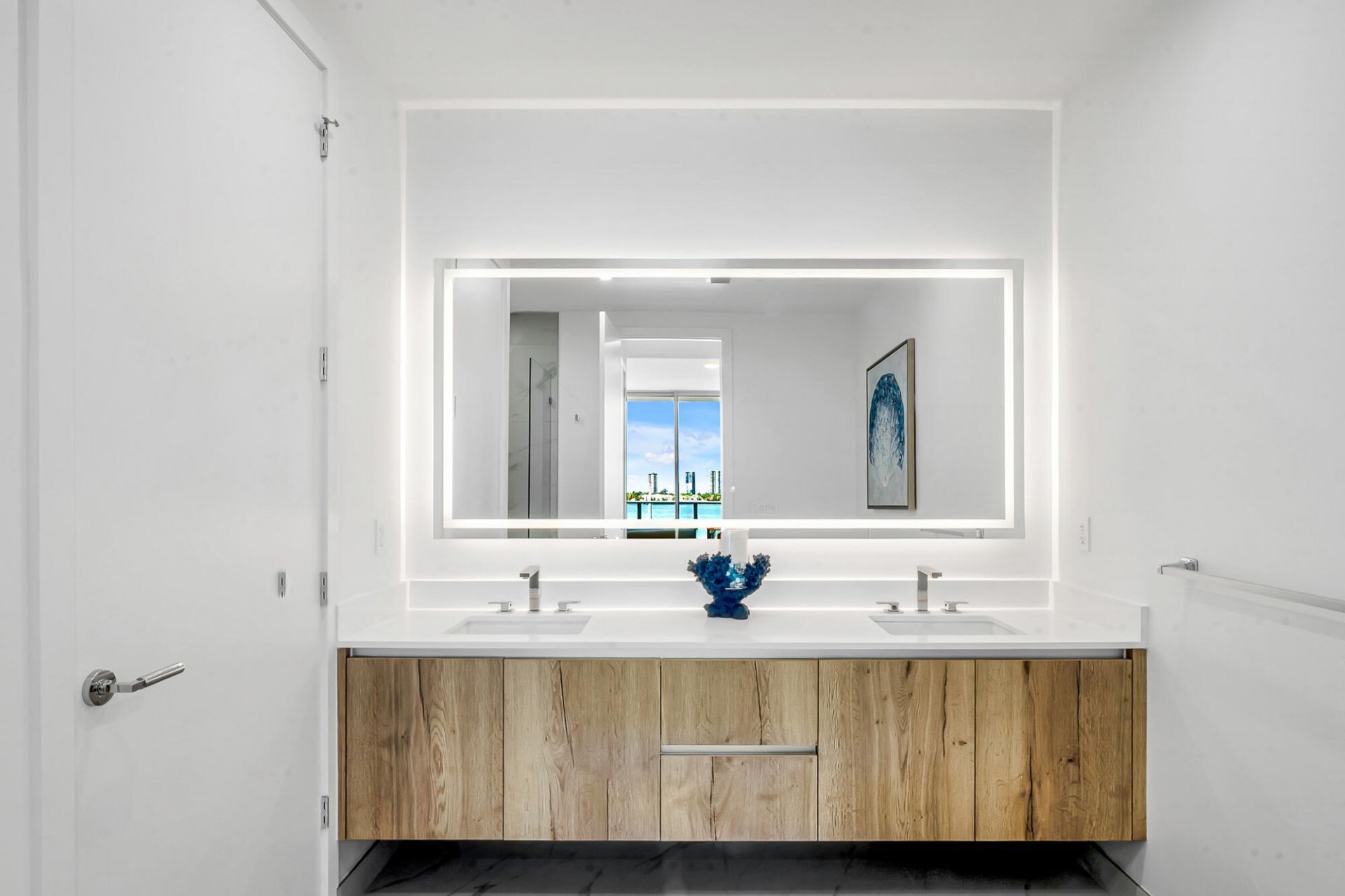 220 Lake Shore Drive, Unit 502, Lake Park, FL 33403 Photo