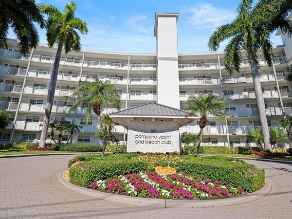 140 NE 28th Avenue, Unit 208, Pompano Beach, FL 33062