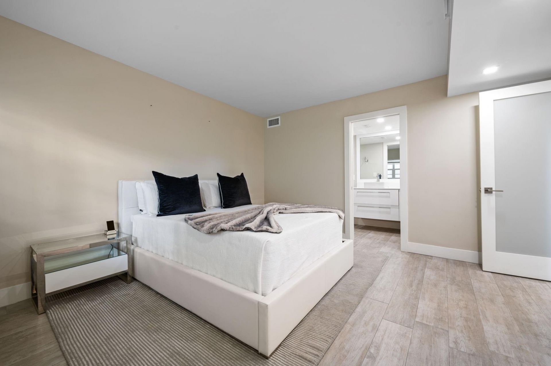 140 NE 28th Avenue, Unit 208, Pompano Beach, FL 33062 Photo