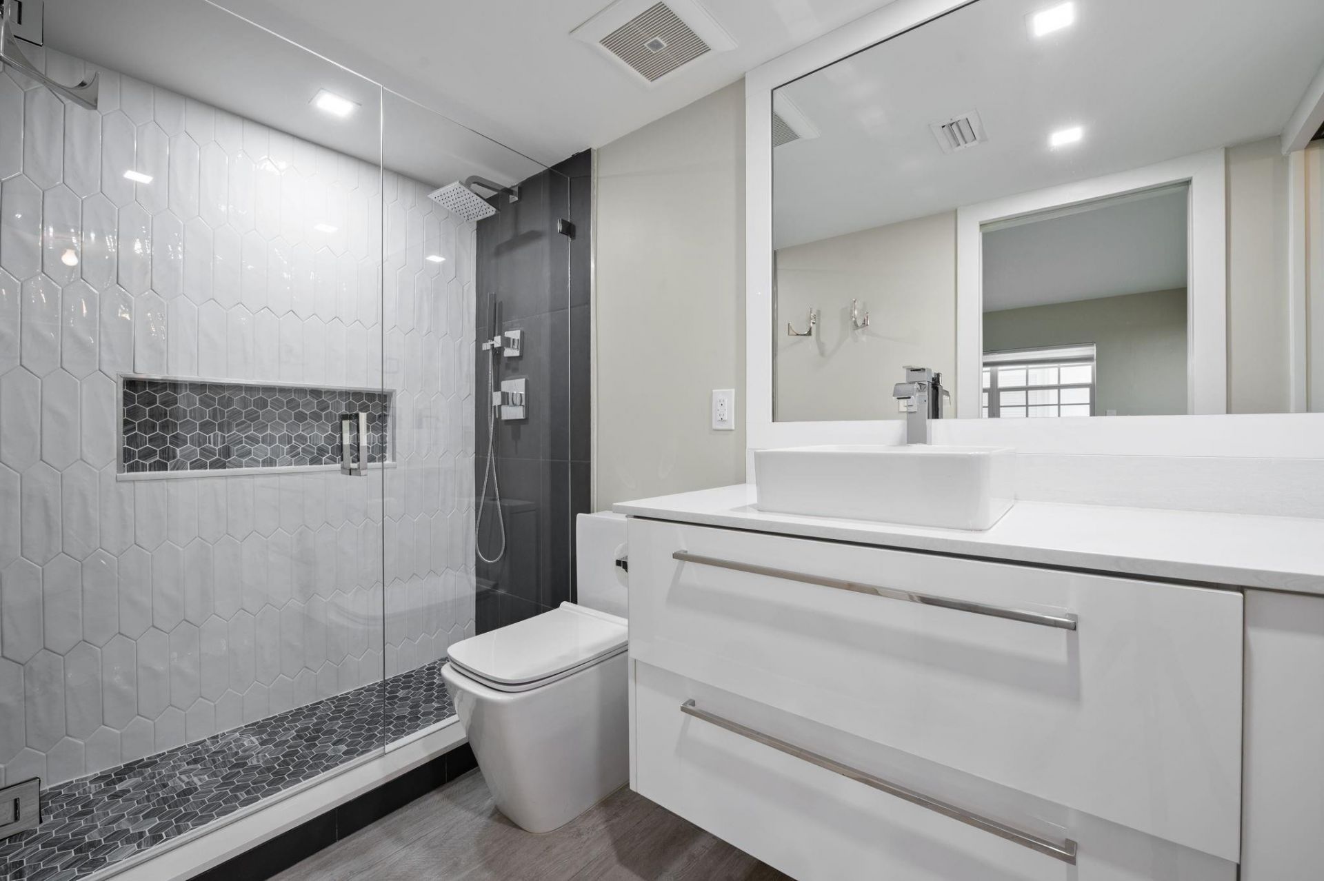 140 NE 28th Avenue, Unit 208, Pompano Beach, FL 33062 Photo