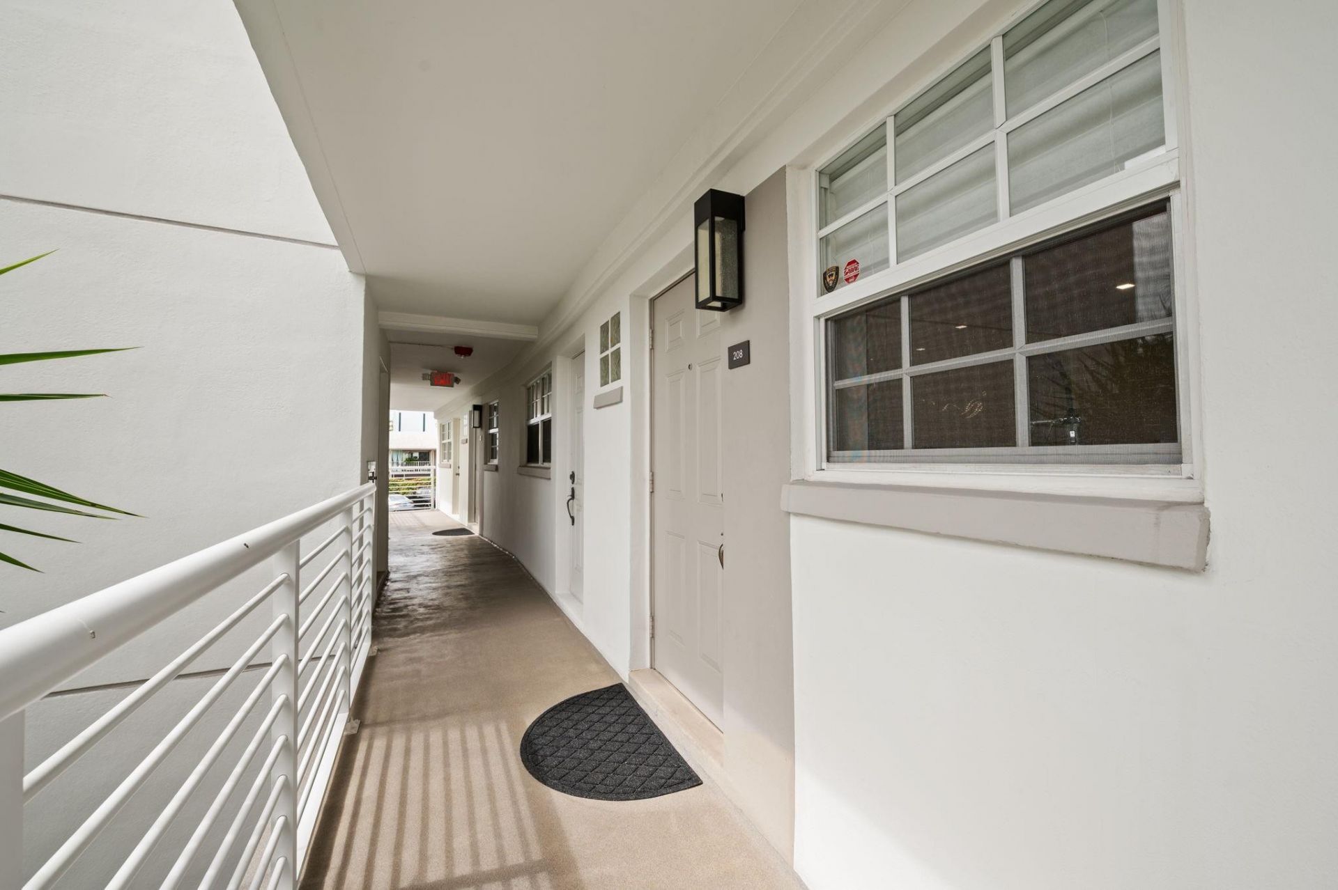 140 NE 28th Avenue, Unit 208, Pompano Beach, FL 33062 Photo