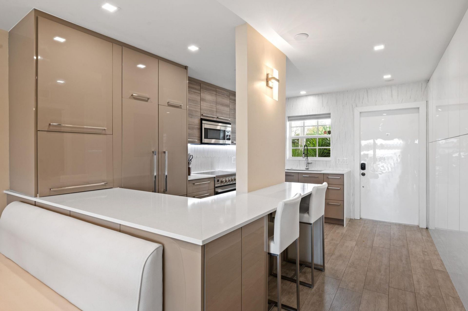 140 NE 28th Avenue, Unit 208, Pompano Beach, FL 33062 Photo