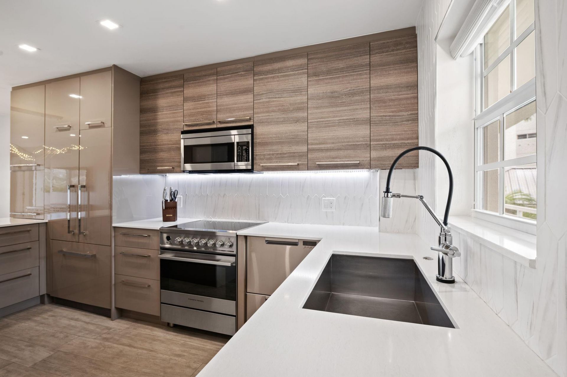 140 NE 28th Avenue, Unit 208, Pompano Beach, FL 33062 Photo