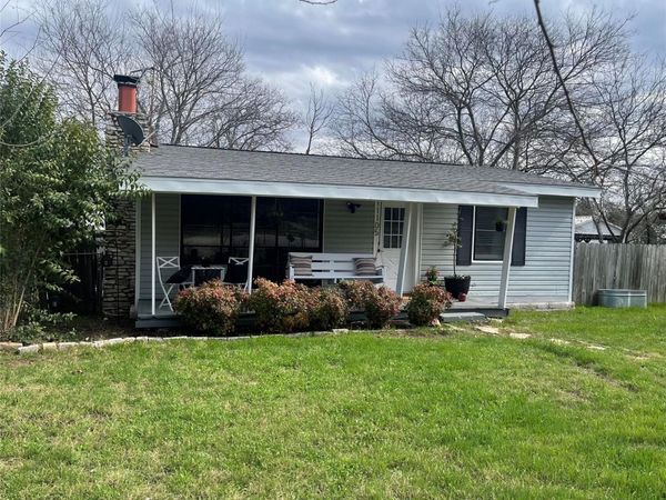 11105 2nd ST, Jonestown, TX 78645