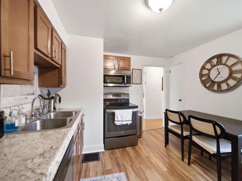 1109 Sells Avenue, Unit L, Columbus, OH 43212 Photo 3