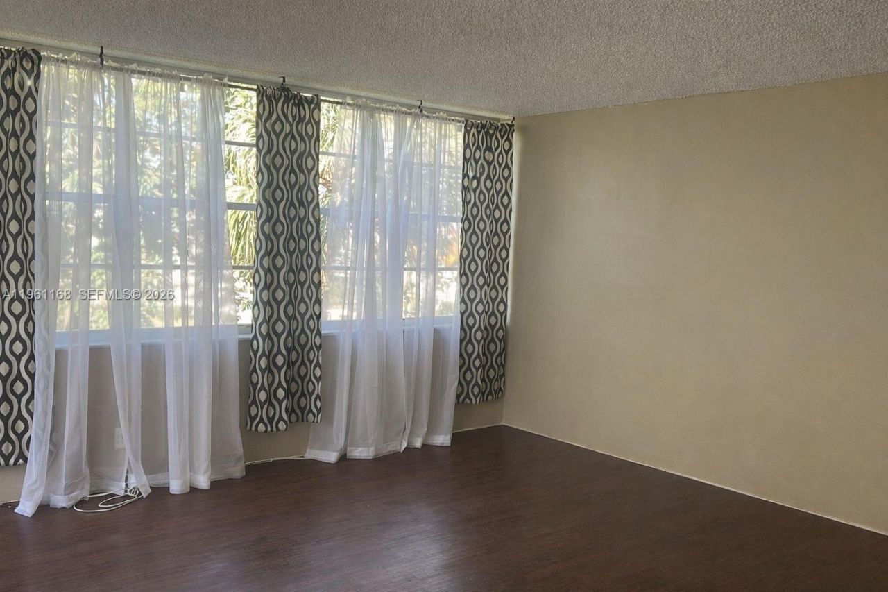 2761 Taft St , Unit 304, Hollywood, FL 33020 Photo