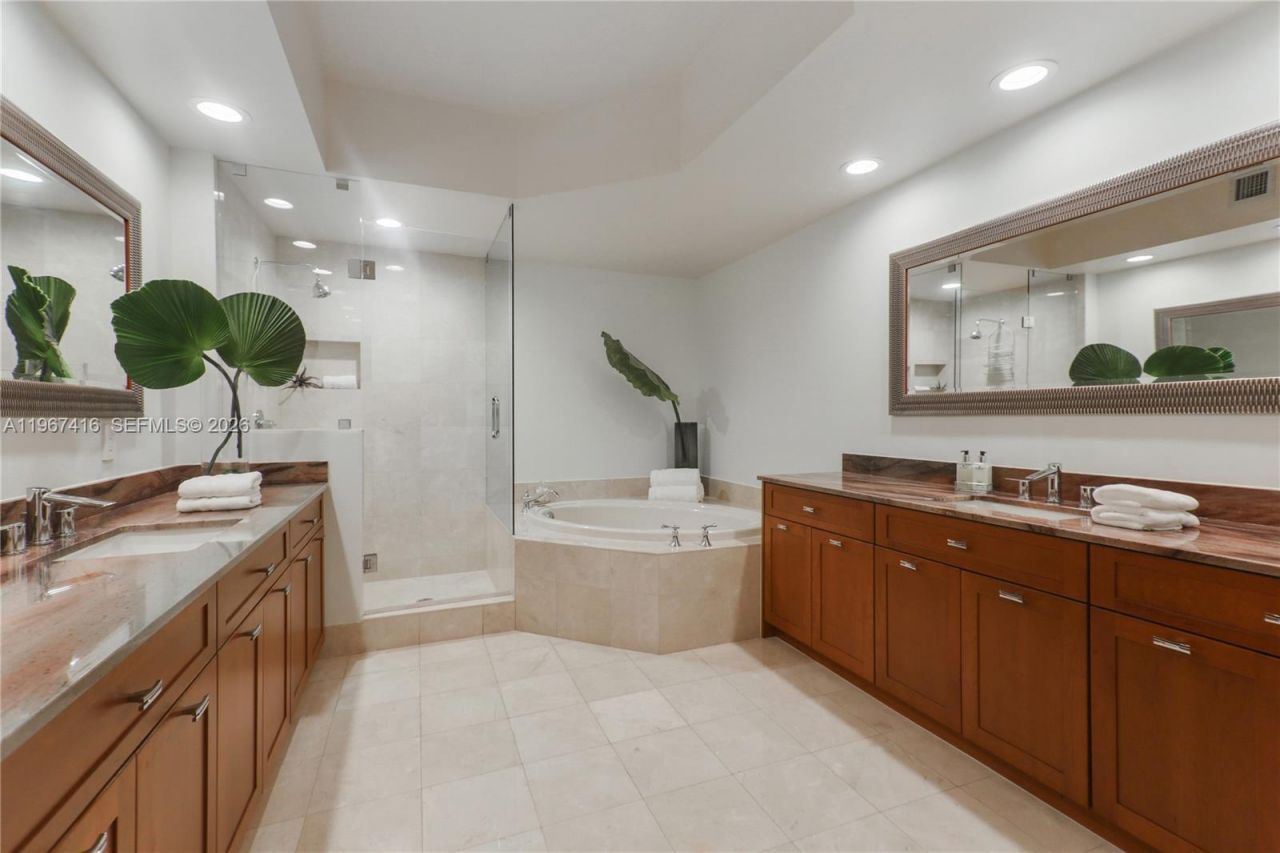 6051 N Ocean Dr, Unit 302, Hollywood, FL 33019 Photo