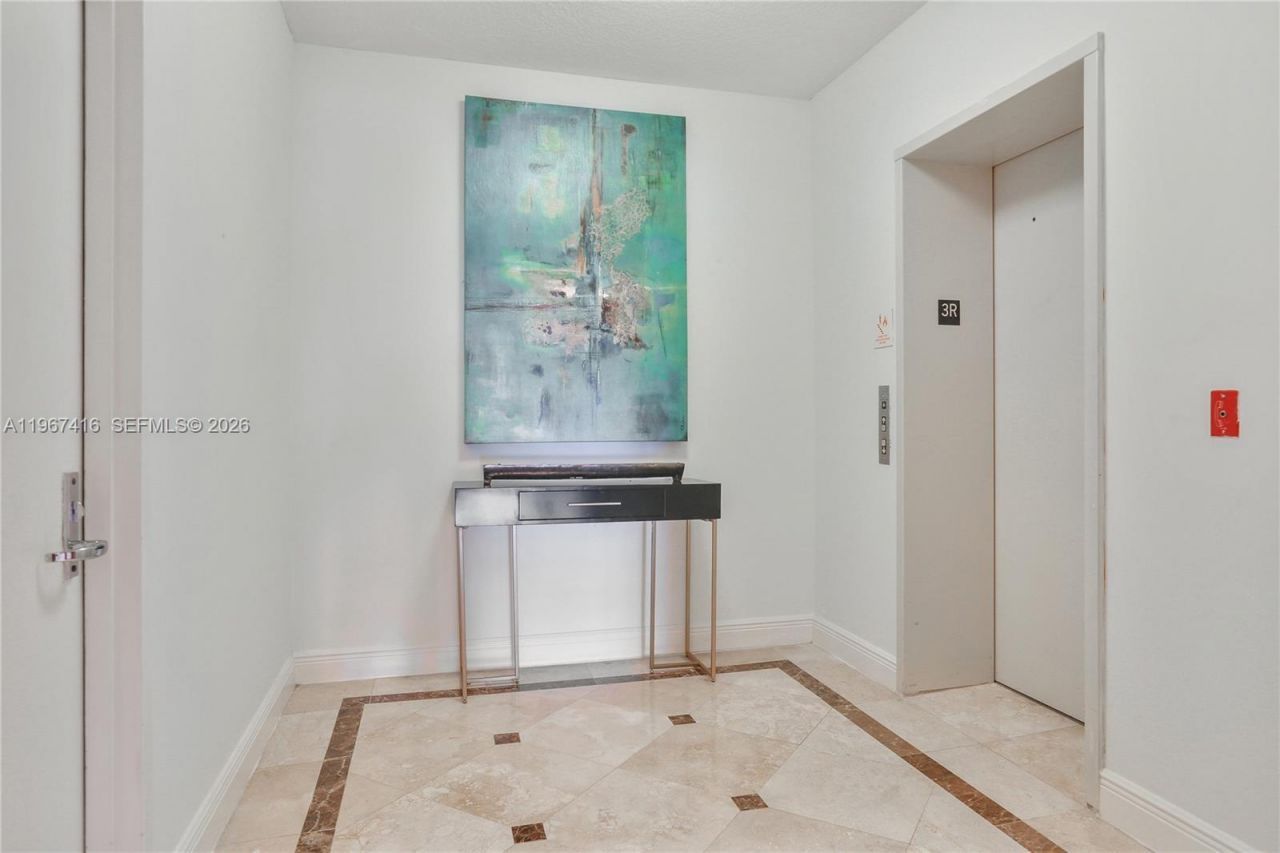 6051 N Ocean Dr, Unit 302, Hollywood, FL 33019 Photo