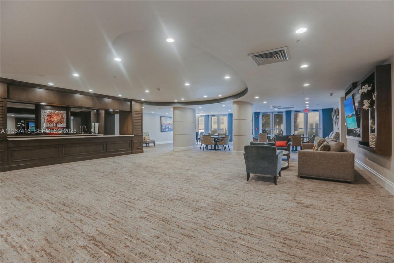 6051 N Ocean Dr, Unit 302, Hollywood, FL 33019 Photo