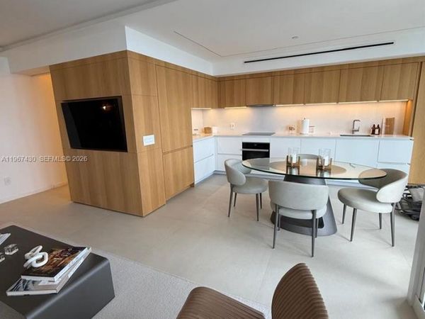 4775 Collins Ave , Unit 3706, Miami Beach, FL 33140