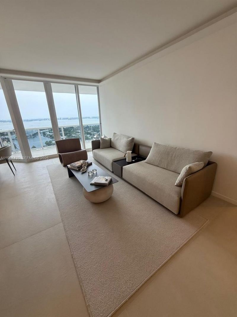4775 Collins Ave, Unit 3706, Miami Beach, FL 33140 Photo