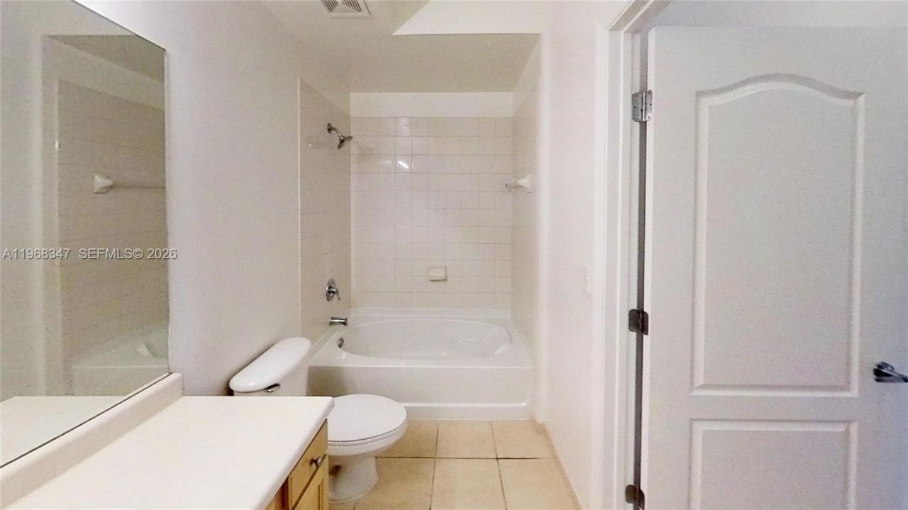 6001 SW 70th St , Unit 217, South Miami, FL 33143 Photo