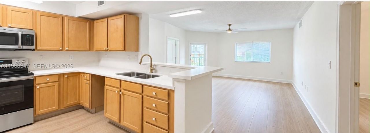 6001 SW 70th St, Unit 217, South Miami, FL 33143 Photo