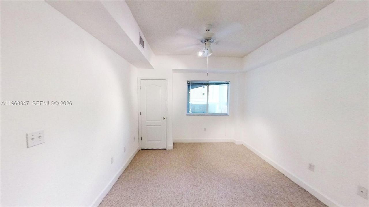 6001 SW 70th St , Unit 217, South Miami, FL 33143 Photo