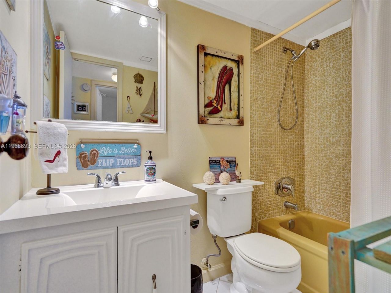 2861 Somerset Dr , Unit 211, Lauderdale Lakes, FL 33311 Photo