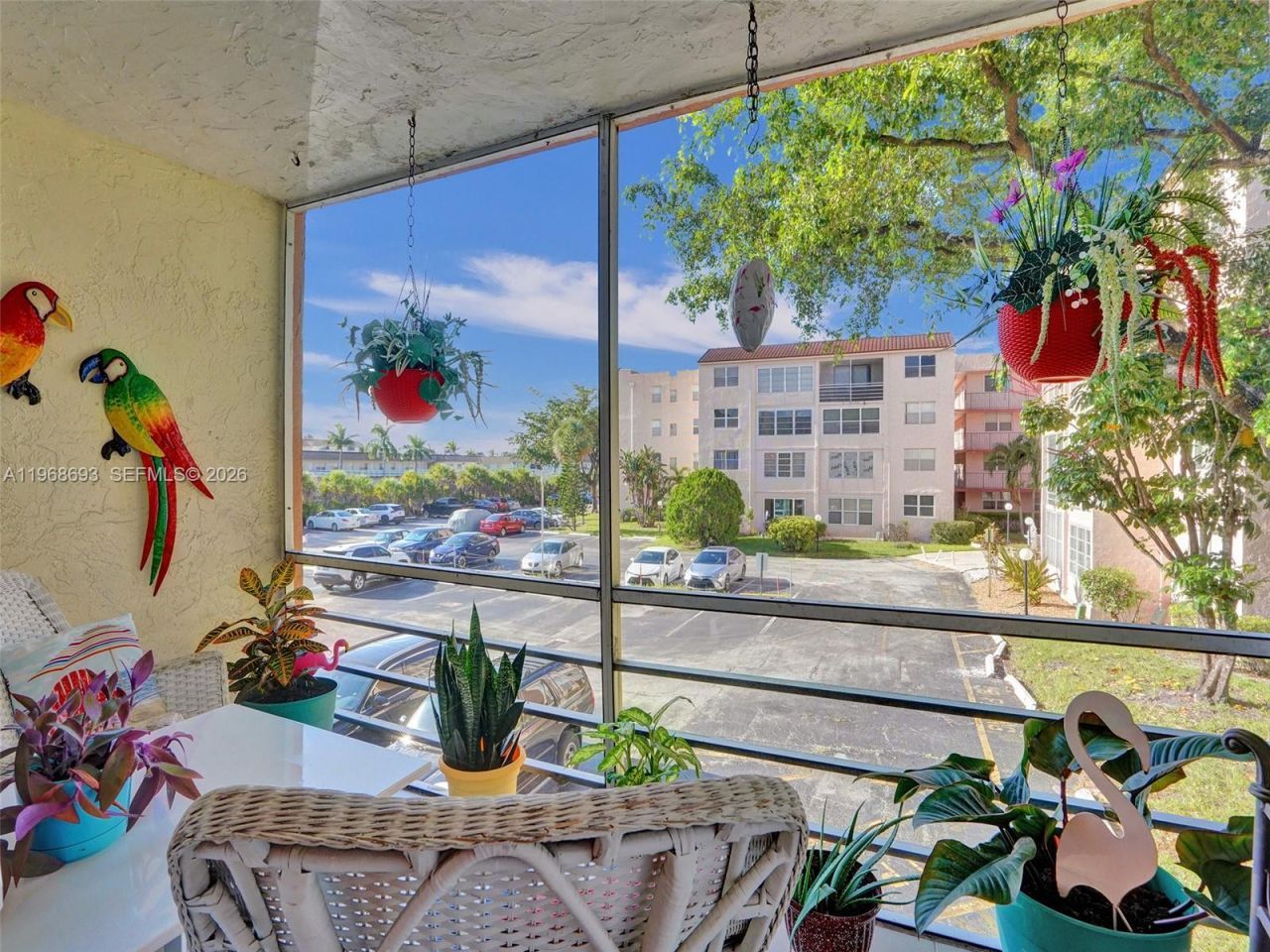 2861 Somerset Dr , Unit 211, Lauderdale Lakes, FL 33311 Photo