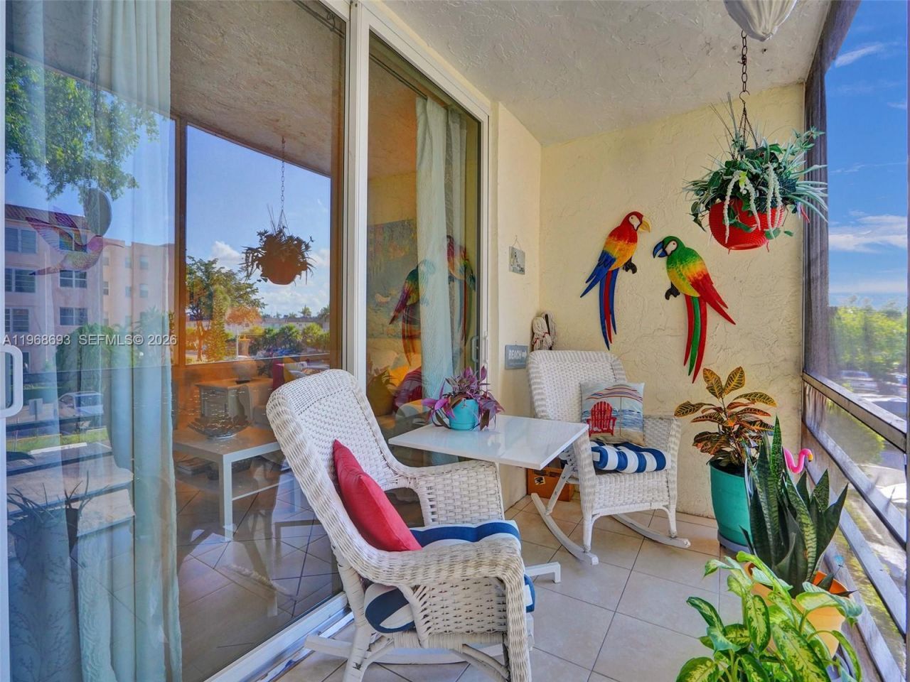 2861 Somerset Dr , Unit 211, Lauderdale Lakes, FL 33311 Photo