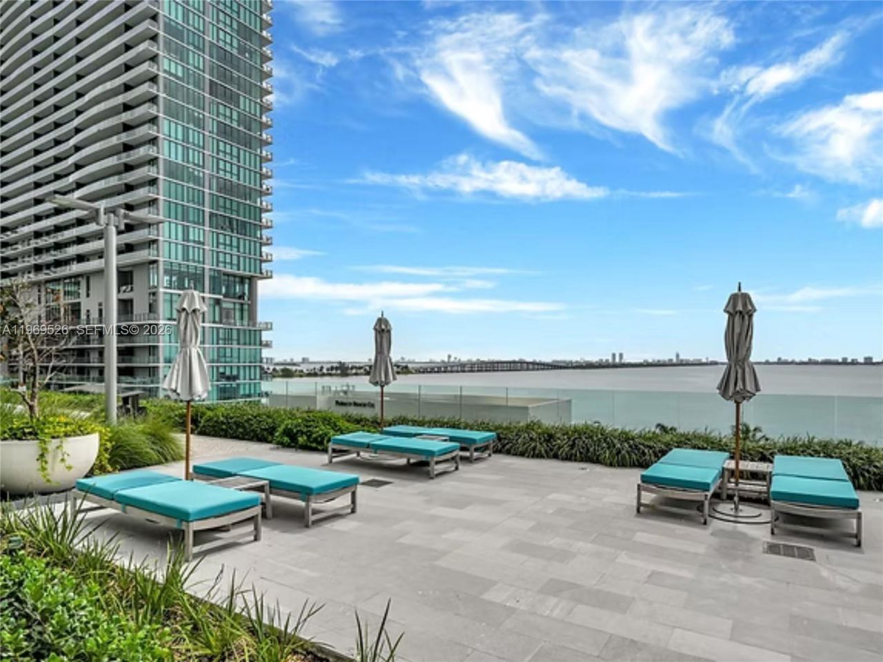 480 NE 31st St, Unit 2102, Miami, FL 33137 Photo