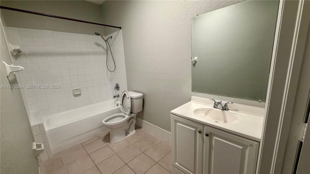 13272 Old Biscayne Dr, Unit 104, Homestead, FL 33033 Photo