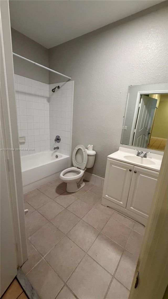 13272 Old Biscayne Dr, Unit 104, Homestead, FL 33033 Photo