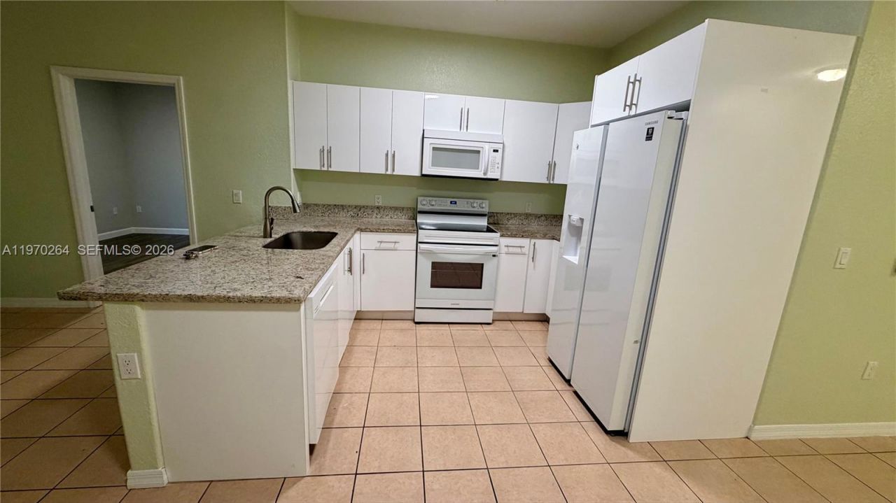 13272 Old Biscayne Dr, Unit 104, Homestead, FL 33033 Photo