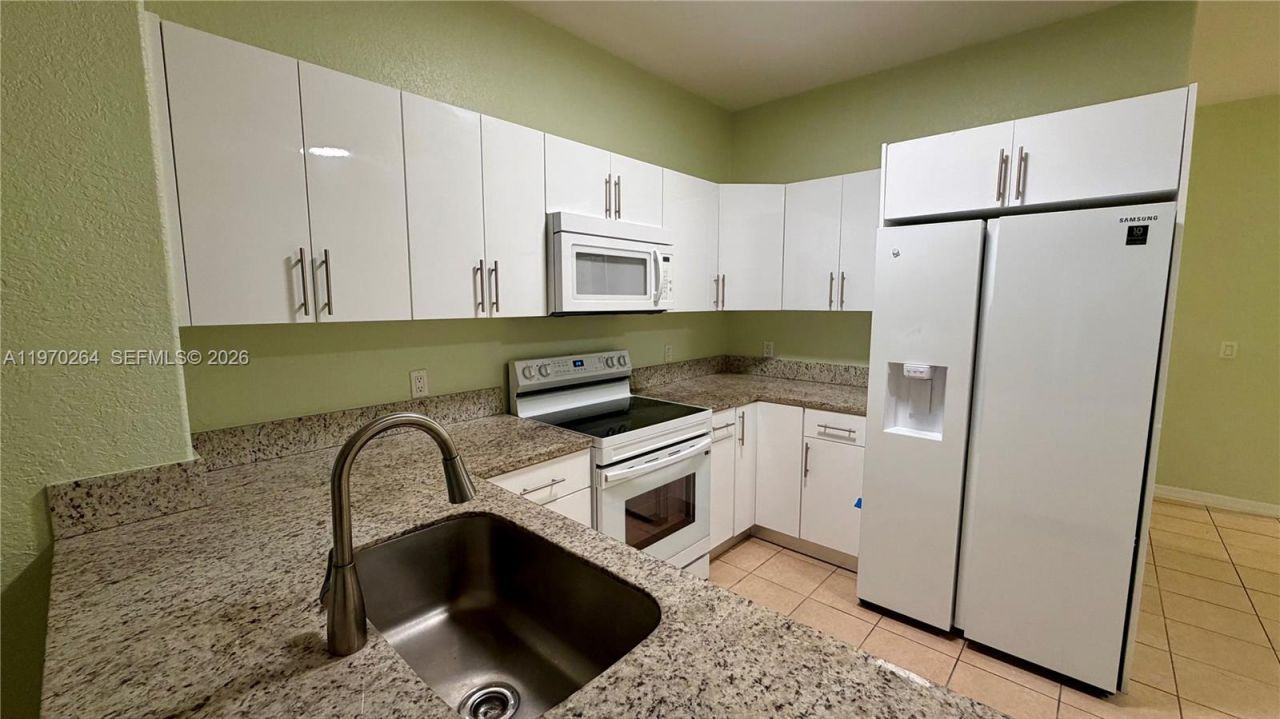 13272 Old Biscayne Dr, Unit 104, Homestead, FL 33033 Photo