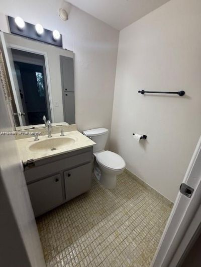 4200 Hillcrest Dr, Unit 206, Hollywood, FL 33021 Photo