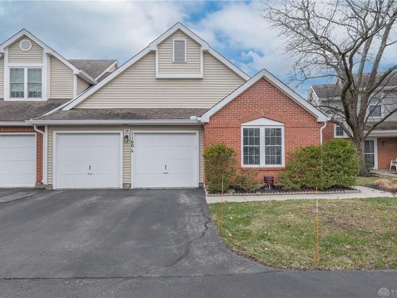 1160 Smugglers Way, Centerville, OH 45459 Photo 2