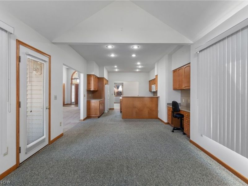 1315 Fieldcrest Drive, Wadsworth, OH 44281 Photo 14