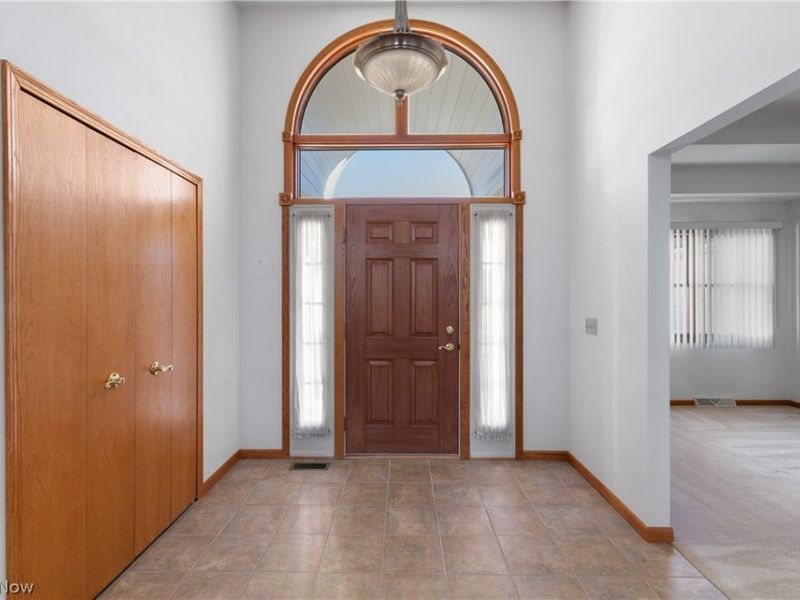 1315 Fieldcrest Drive, Wadsworth, OH 44281 Photo 5