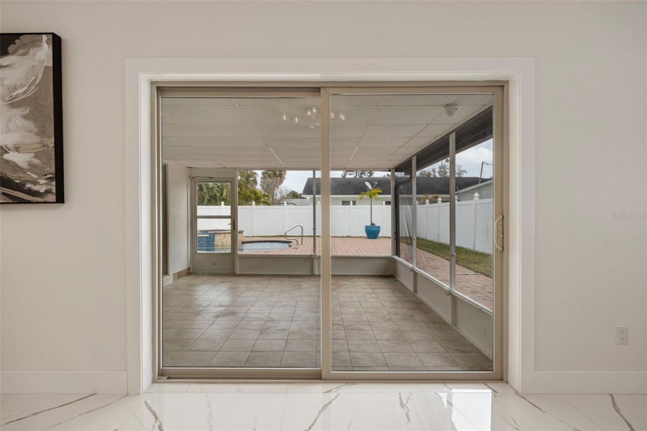 5921 Denver Street Ne, Saint Petersburg, FL 33703 Photo