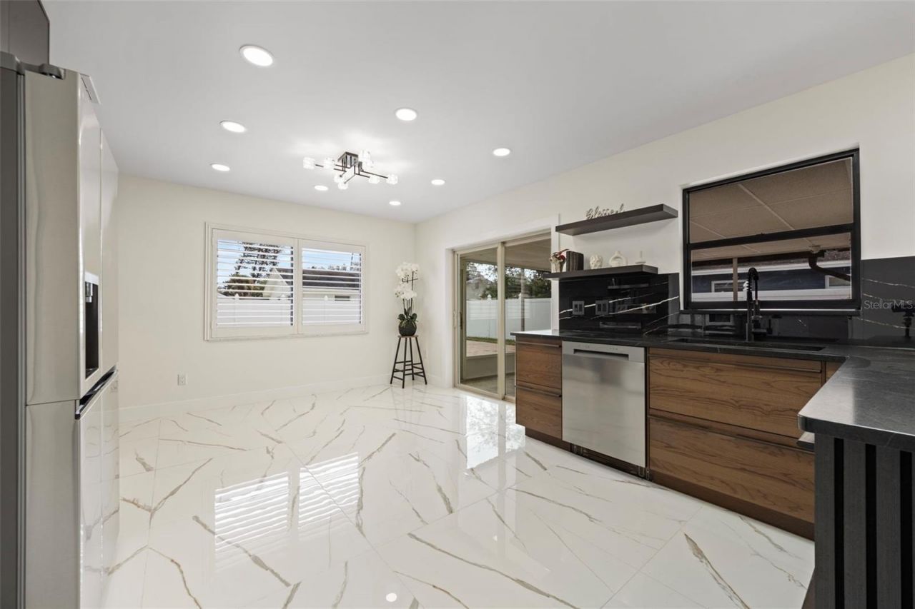 5921 Denver Street Ne, Saint Petersburg, FL 33703 Photo