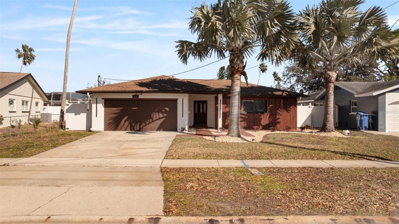 5921 Denver Street Ne, Saint Petersburg, FL 33703 Photo