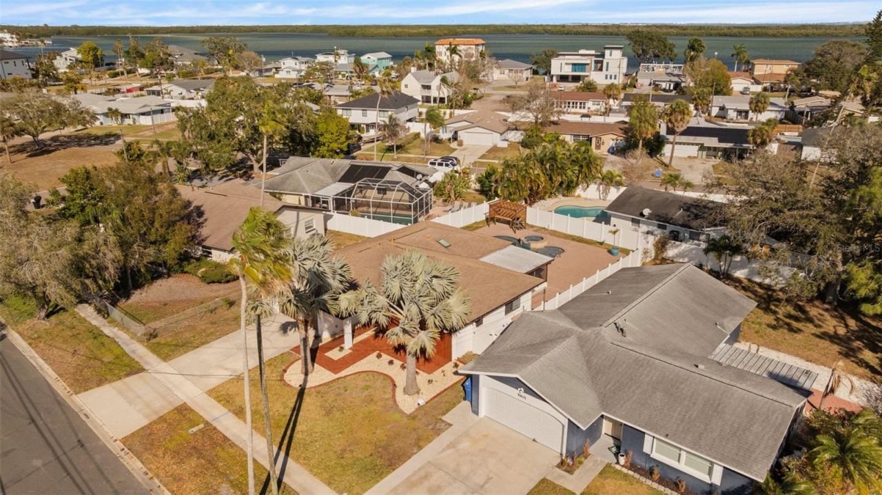 5921 Denver Street Ne, Saint Petersburg, FL 33703 Photo