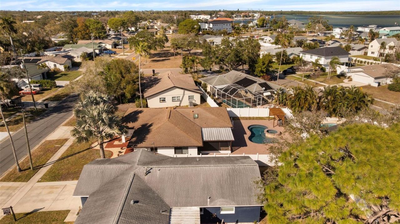 5921 Denver Street Ne, Saint Petersburg, FL 33703 Photo