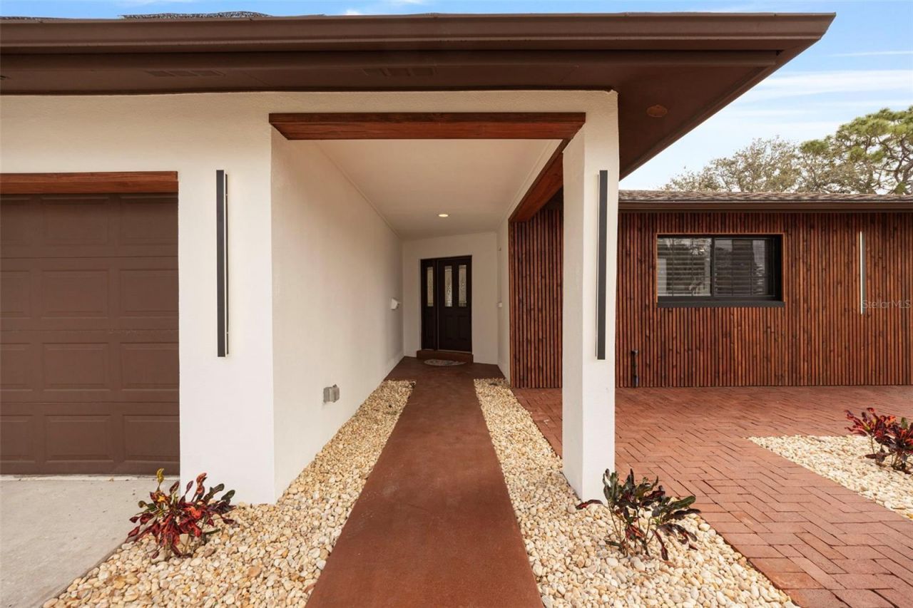 5921 Denver Street Ne, Saint Petersburg, FL 33703 Photo