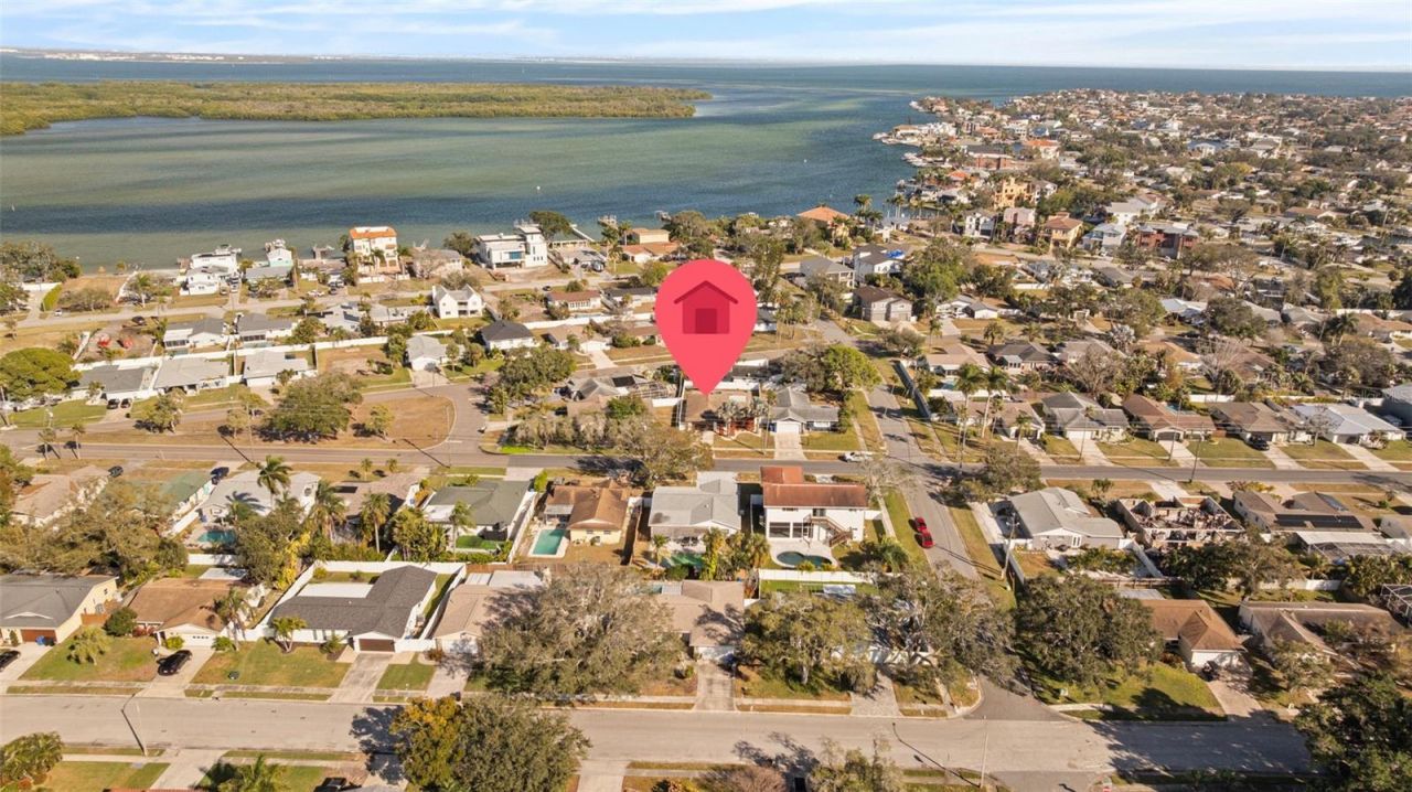 5921 Denver Street Ne, Saint Petersburg, FL 33703 Photo