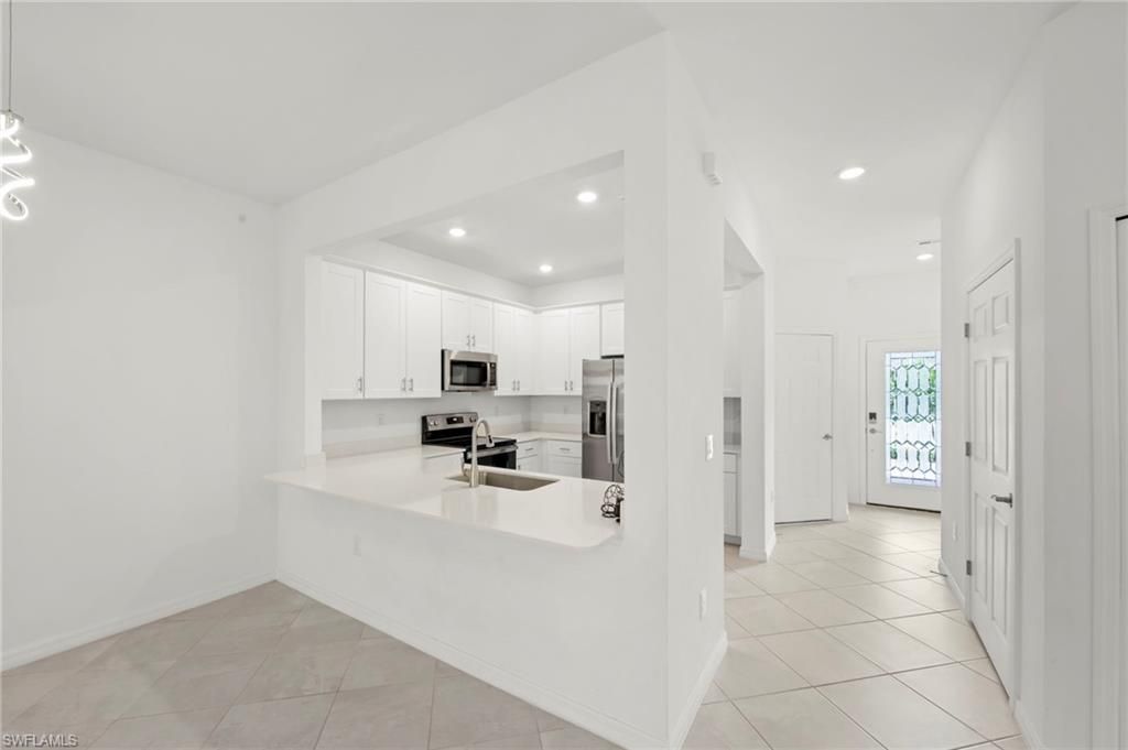 2827 Blossom Way, Naples, FL 34120 Photo