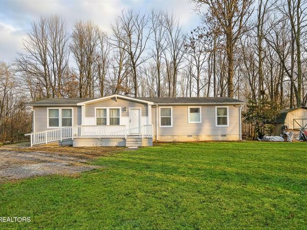 392 Carter Town Rd, Crossville, TN 38571