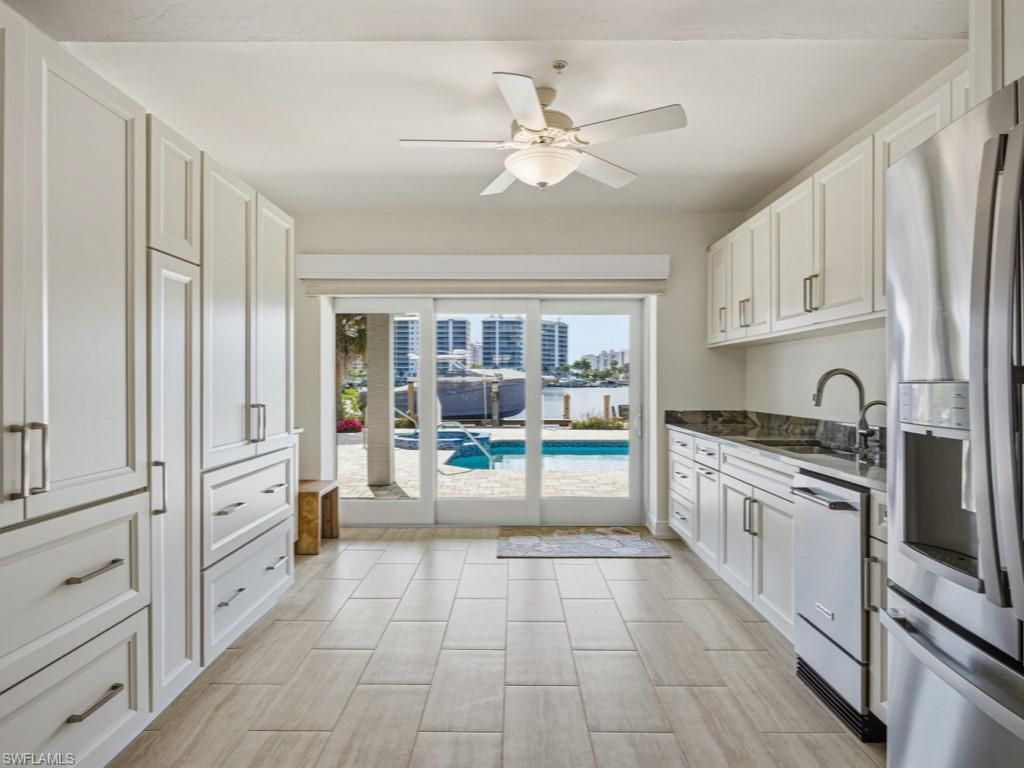 390 Oak Ave, Naples, FL 34108 Photo